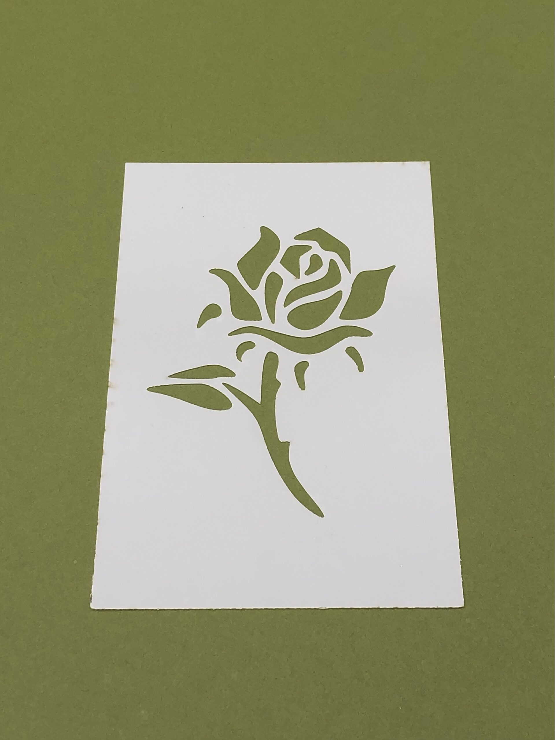 BYC Single Rose Stencil - Bake Your Cakes